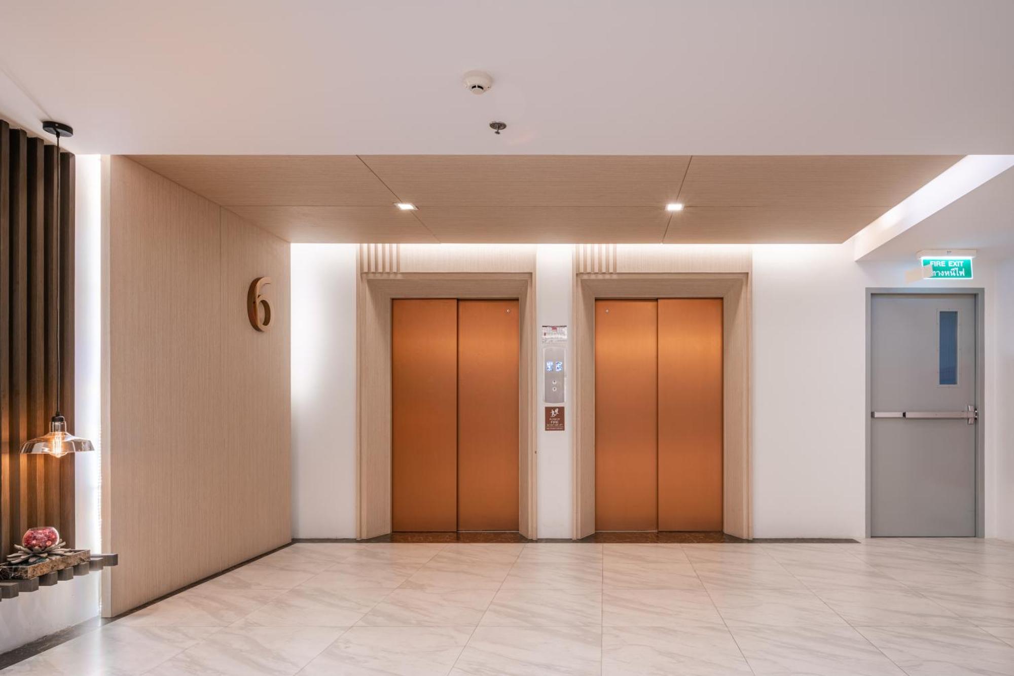 Samyan Serene Hotel Бангкок Экстерьер фото
